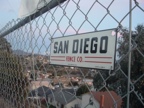 File:Bay Terraces, San Diego from Division St.jpg