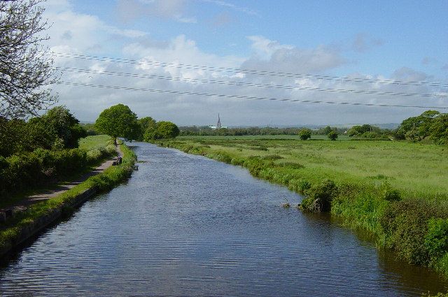 File:Chichester Canal - geograph.org.uk - 11592.jpg