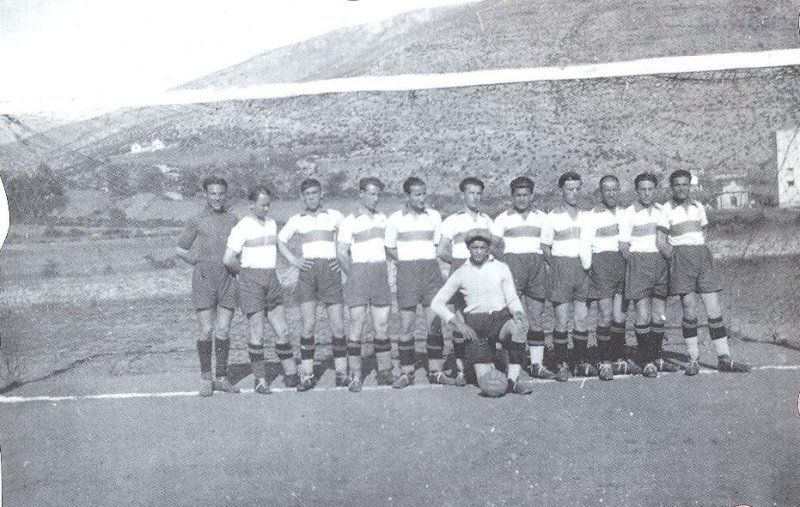 File:HŠK Zrinjski Mostar history photo.jpg