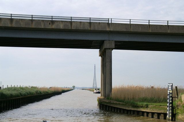 File:HaddiscoeCutBridge.jpg