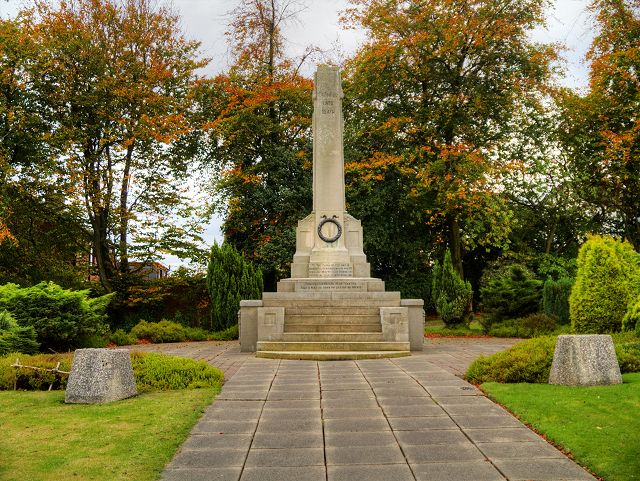 File:Upholland War Memorial - Geograph 4716056.jpg