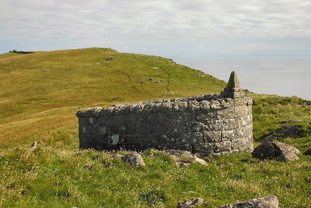 File:Barra Head cemetery.jpg