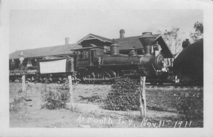 File:Booth TX Locomotive 1911.jpg