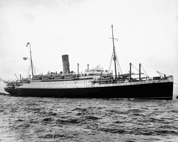 File:Passenger Liner AUSONIA.jpg