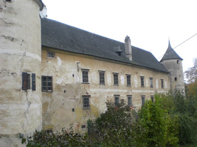 File:Stockern-Schloss-01.JPG