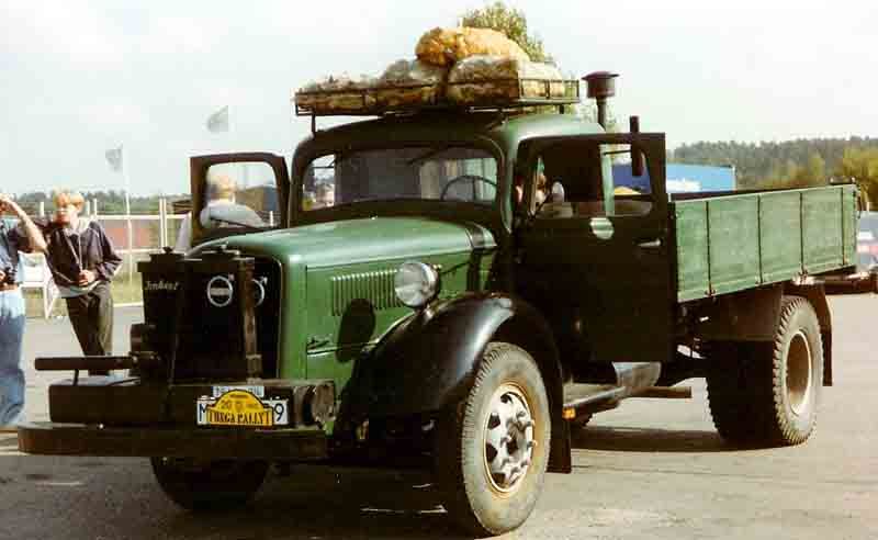 File:Volvo LV292 Truck 1942.jpg