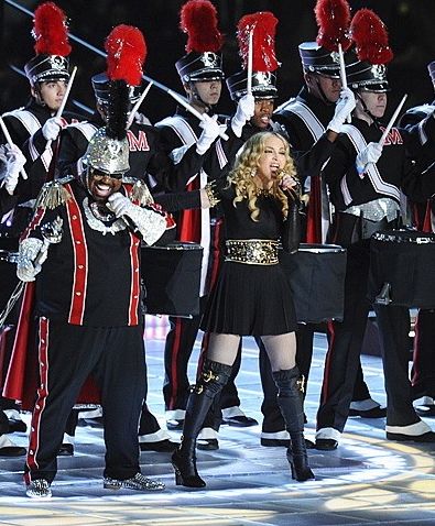 File:2012 Super Bowl halftime show (6844800645) (cropped).jpg