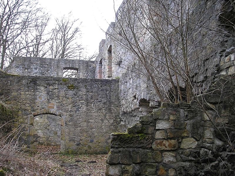 File:Burg Bramberg 7.jpg