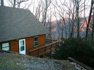 File:Holiday chalet in the Blue Ridge Mountains.jpg