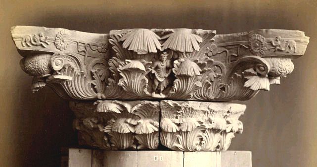 File:Indo-Corinthian capital from Jamal-Garhi.jpg