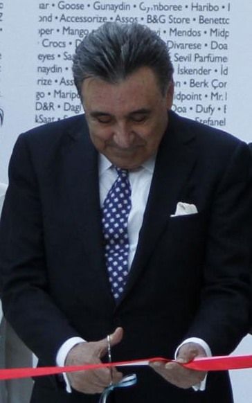 File:Aydın Doğan (cropped).jpg