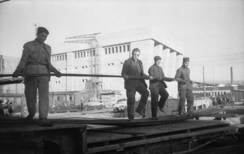 File:Bundesarchiv Bild 101II-MW-6860-25A, Atlantikwall, Bunkerbau.jpg