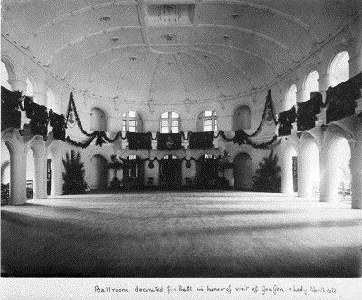 File:Government House, Perth - ballroom.jpg