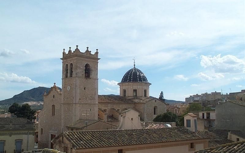 File:Iglesia de Santa Catalina (Caudete).jpg