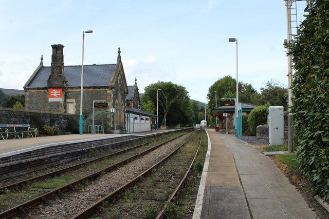 File:Llanrwst North station (geograph 5137018).jpg