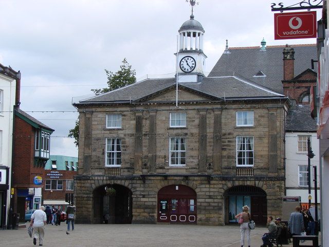 File:Pontefract Old Town Hall.jpg