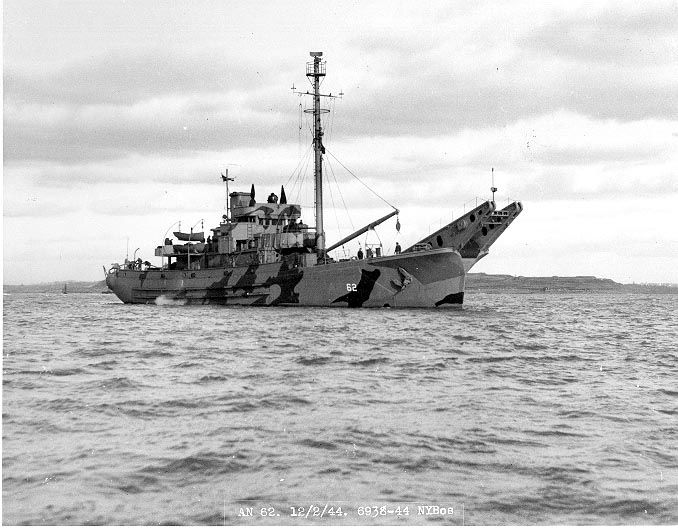 File:USS Hoptree (AN-62).jpg