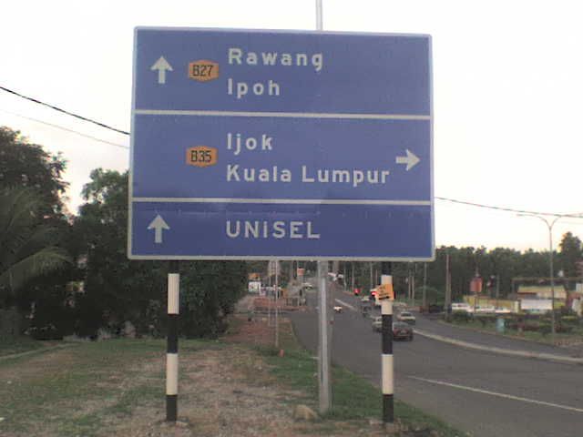 File:B35-signboard.JPG