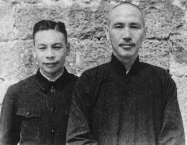 File:Chiang Ching-kuo and Chiang Kai-shek.jpg