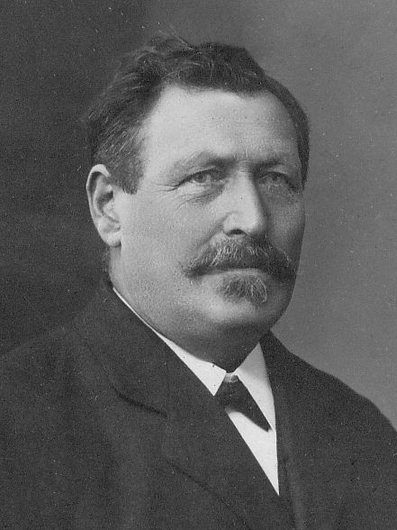 File:Hans Schultz (1864-1937).jpg