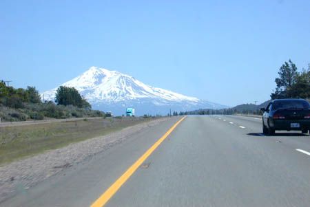 File:I-5 near Shasta.jpg