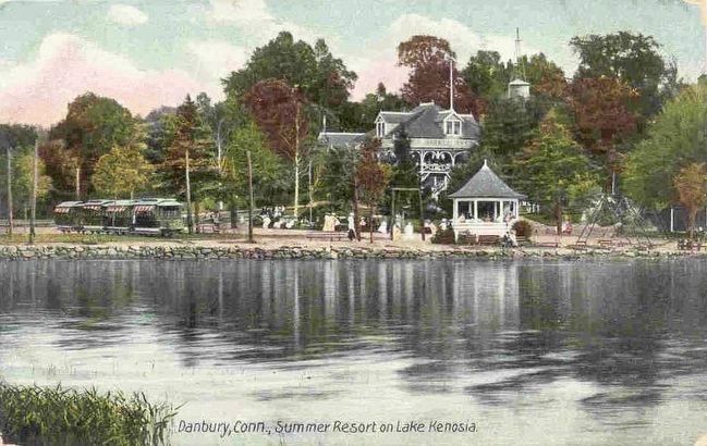 File:Lake-Kenosia-Resort.jpg