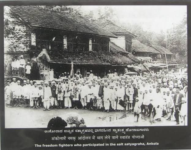 File:Nadavara Community Salt Satyagraha Ankola.jpg