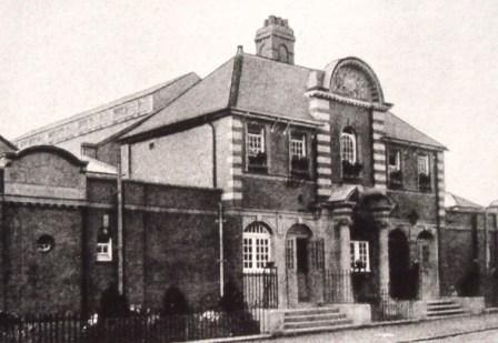 File:Tiverton Road Public Baths.jpg