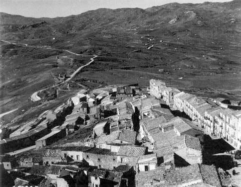 File:Troina, sicily.jpg