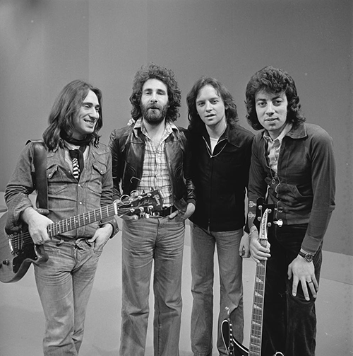 File:10CC - TopPop 1974 3.png