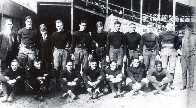 File:1920 akron pros posing.jpg