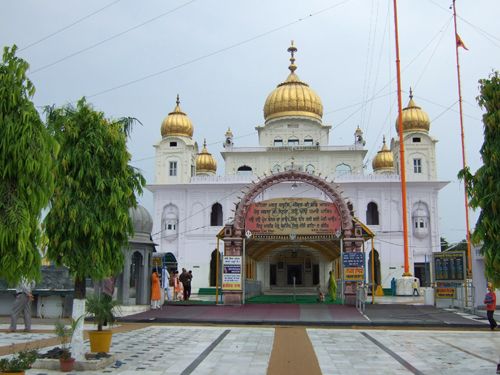 File:Gurdwarafatehgarhsahib.jpg