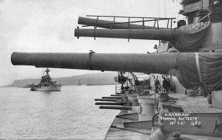 File:HMS Malaya guns.jpg