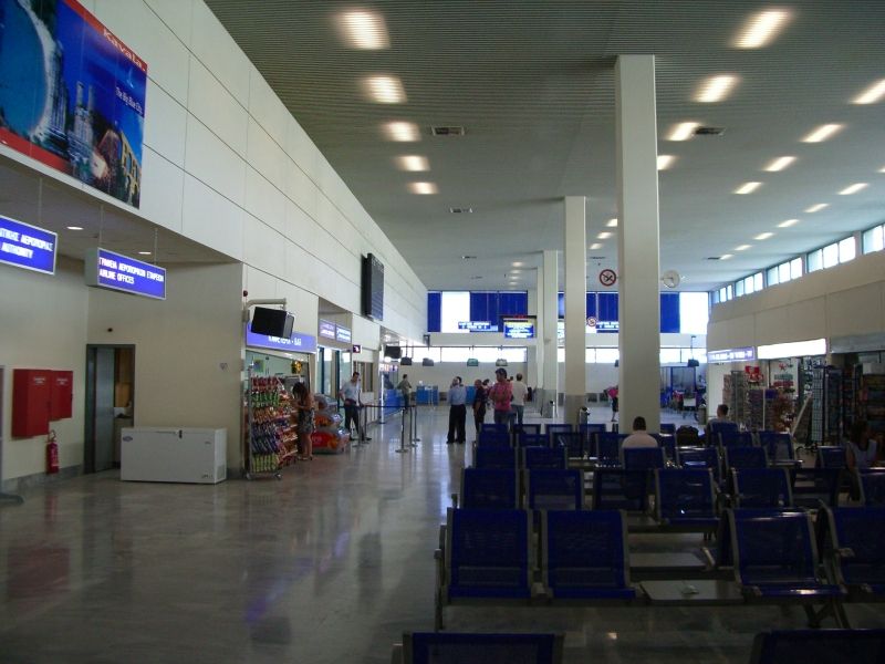 File:Alexander The Great Airport Internal View.jpg