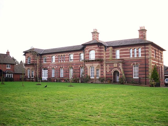 File:Converted hospital building (geograph 2219458).jpg