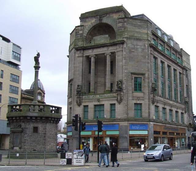 File:Glasgow Mercat Cross and Mercat Building.jpg