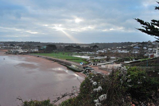 File:Goodrington Sands - geograph.org.uk - 1084018.jpg