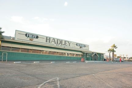 File:Hadley Fruit Orchard, Palm Springs.jpg