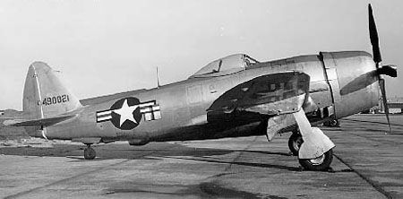 File:Republic P-47D-30-RE side view 061020-F-1234P-021.jpg