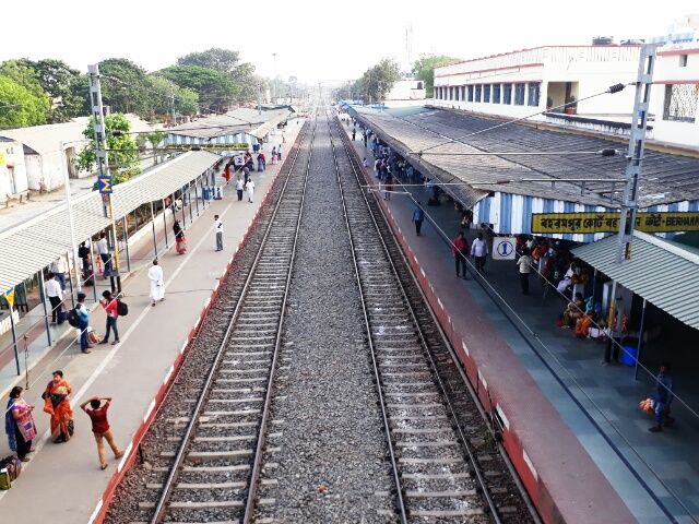 File:Baharmpur Railway Station, Murshidabad.jpg