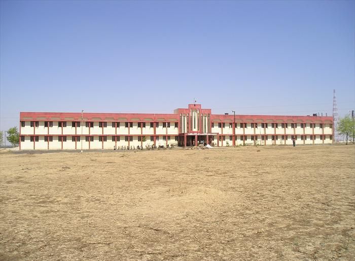 File:DPD College Main Campus.jpg