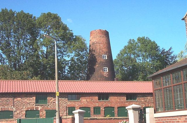 File:Dandy Mill, Pontefract.jpg