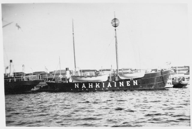 File:Finnish lightship Nahkiainen.jpg