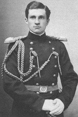 File:Putnam Bradlee Strong in uniform.jpg