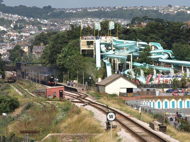 File:Quaywest Waterpark - geograph.org.uk - 909119.jpg