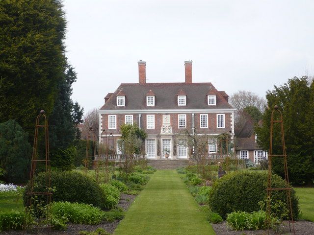 File:The Salutation - geograph.org.uk - 750496.jpg