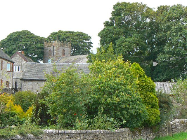 File:Wetton village - geograph.org.uk - 942745.jpg