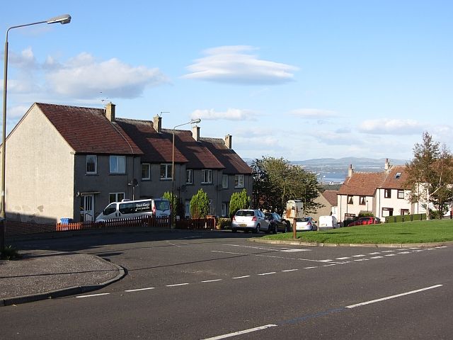 File:California Road, Maddiston (geograph 2643350).jpg