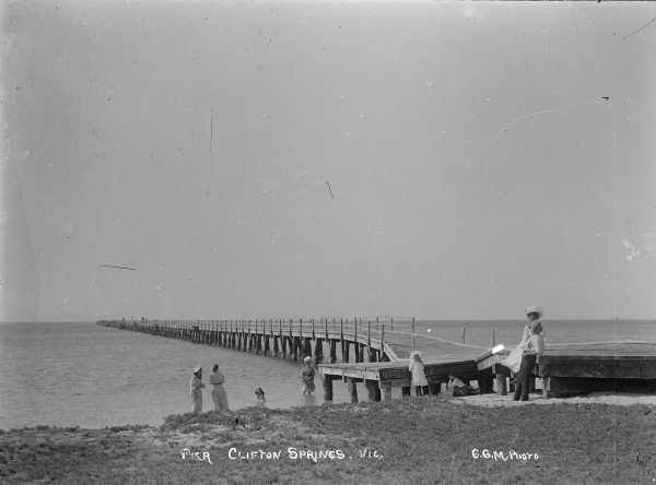 File:Clifton springs pier.jpg