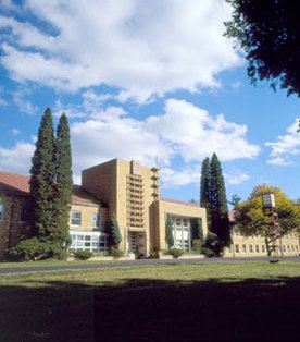 File:HimalayanInstituteHeadquarters.jpg